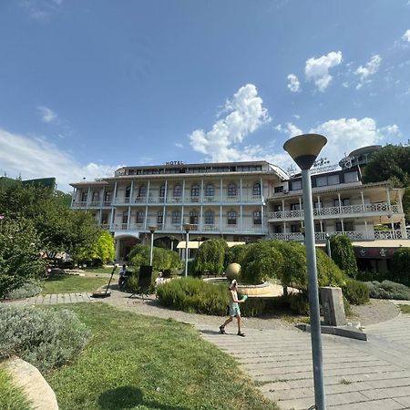 Hotel Beka Palace Тбилиси Экстерьер фото