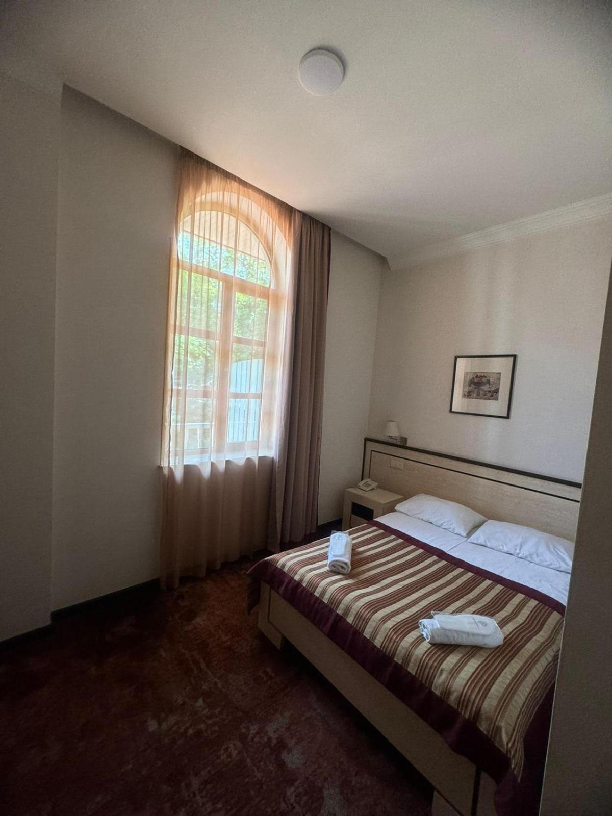 Hotel Beka Palace Тбилиси Экстерьер фото